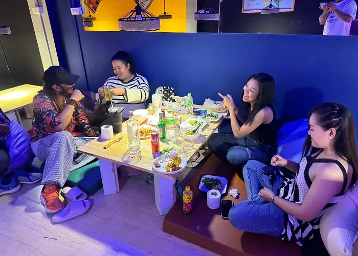 Hostel Roxx Social